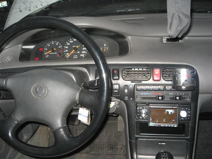 Mazda 626 GE Sedan billede 9