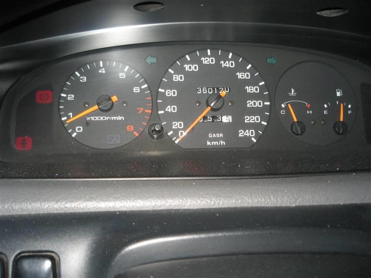 Mazda 626 GE Sedan billede 10