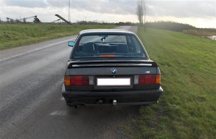 BMW E30     320I Solgt billede 5