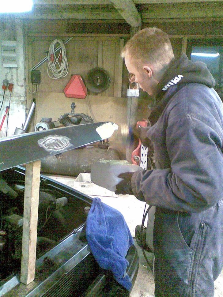 Ford Escort - Nollerrøv igang med bad boy billede 10