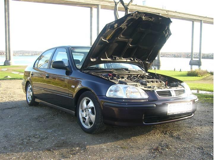 Honda Civic 1,5 VTEC solgt billede 9