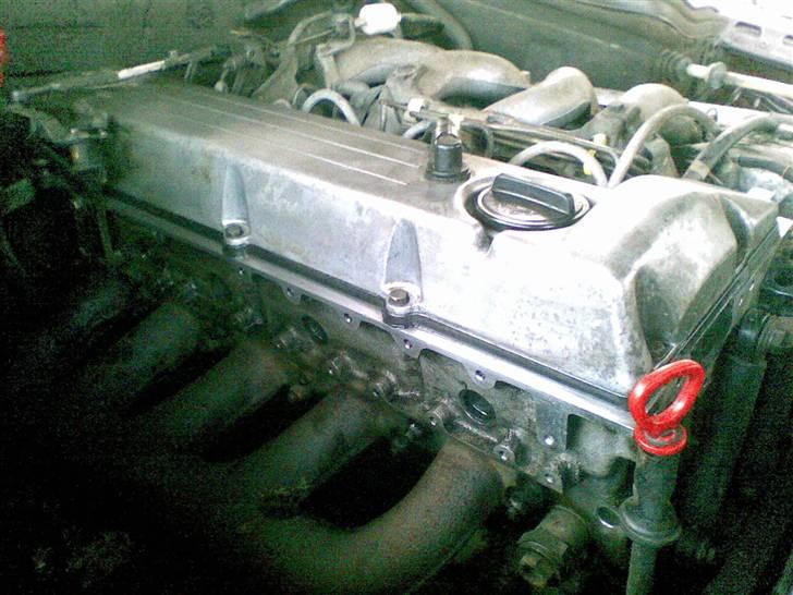 Mercedes Benz 250D W124 "Wotan" SOLGT - Renset og vetildækselpakning skiftet. billede 10