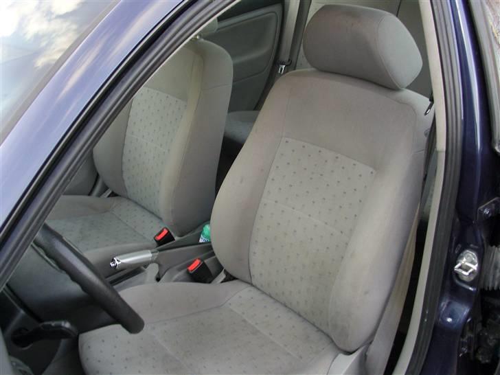 VW Passat 1,6 97ér Solgt billede 3