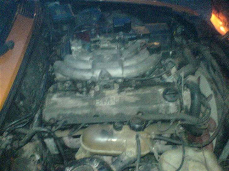 BMW 325i  SOLGT billede 12