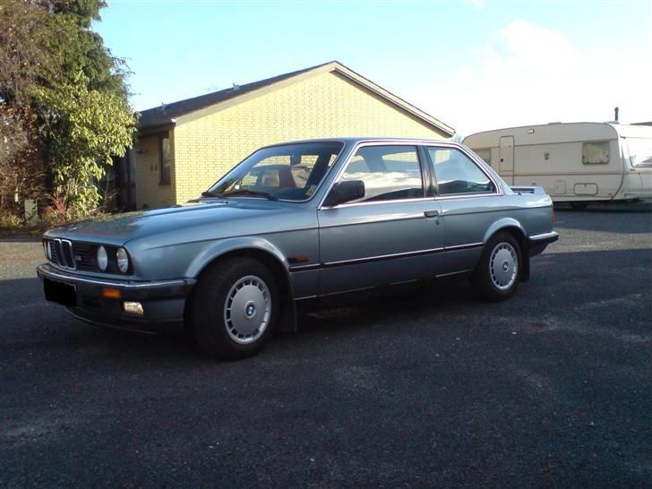BMW E30 318i !!!solgt!!! billede 2