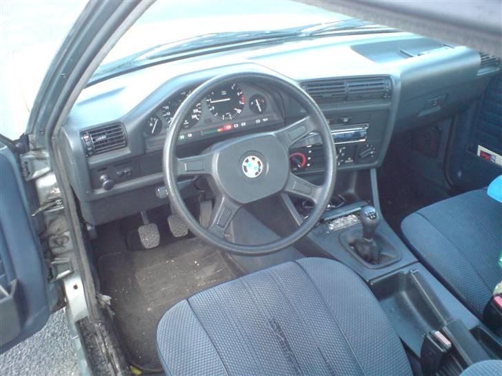 BMW E30 318i !!!solgt!!! billede 6