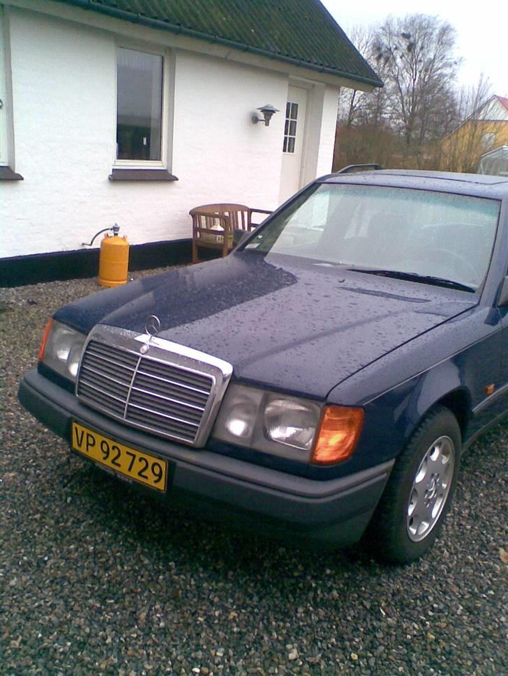 Mercedes Benz W124 Pick up DØD billede 1