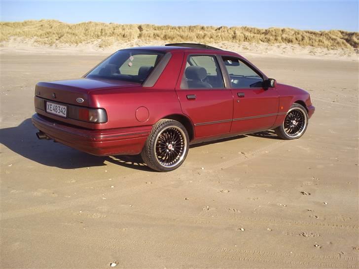 Ford Sierra 1.8 Saphier billede 1