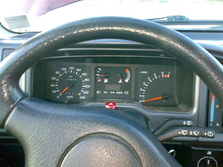 Ford Sierra 1.8 Saphier billede 4