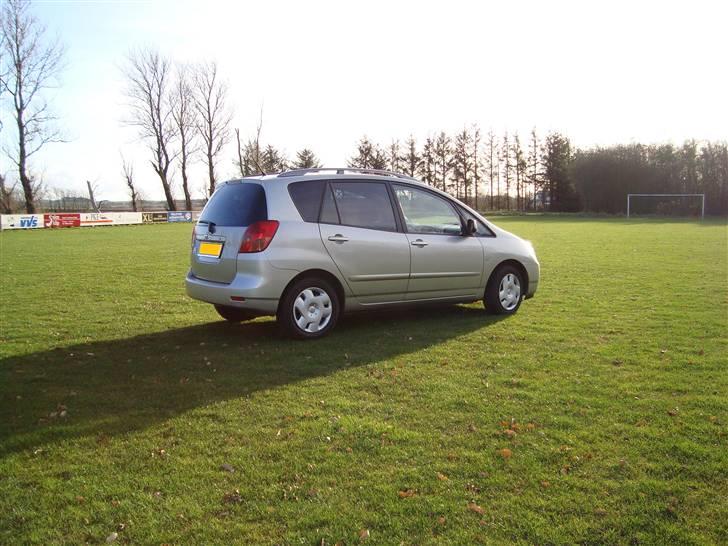 Toyota Corolla Verso Combivan billede 4