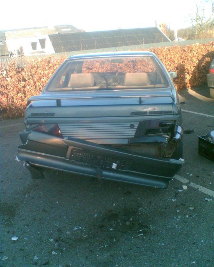 Peugeot 405 SRDT-Totaltskadet :( - Stakkels bil, og stakkels min kone, hun var ulykkelig den dag! billede 11