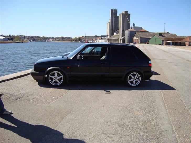 VW Golf 2  ***SOLGT*** - den er så fin med sine nye fælge ;) billede 9