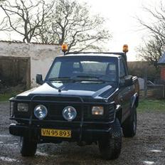 Nissan patrol 2,8 pickUP