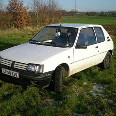Peugeot 205 1,1  (solgt)