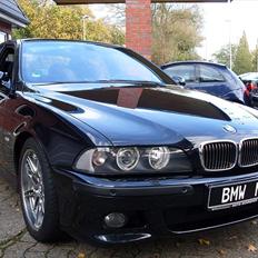 BMW M5 E39