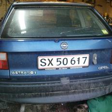 Opel astra 1.6i