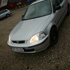 Honda Civic 1,5 V-tec