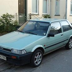 Toyota Corolla 1,3  *SKROTTET*