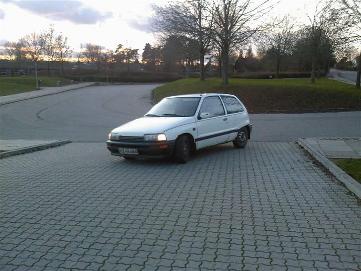 Daihatsu Charade g 102 de-tomatso billede 2