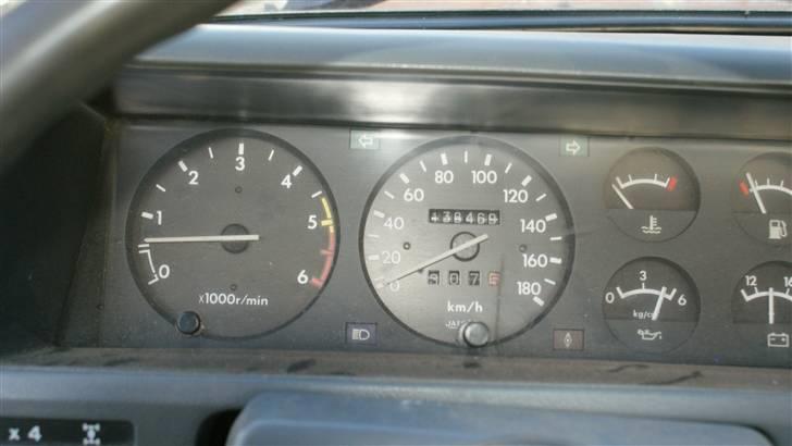 Nissan patrol 2,8 pickUP billede 4