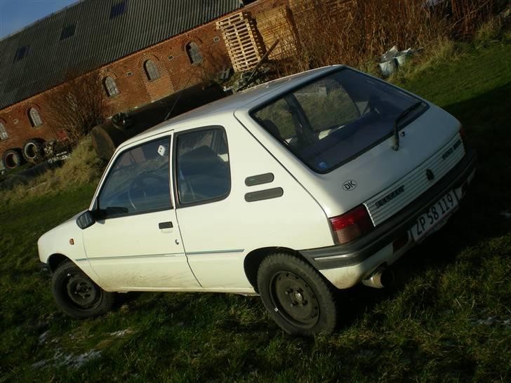Peugeot 205 1,1  (solgt) billede 4