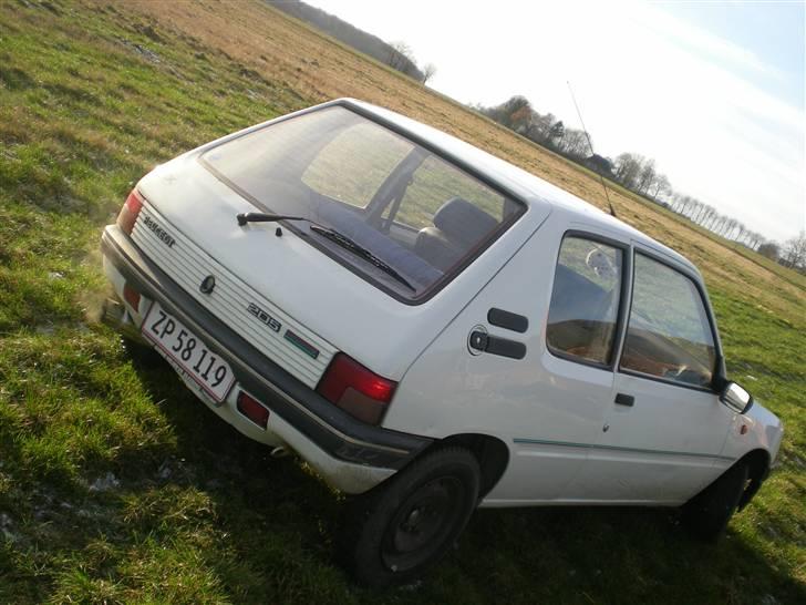Peugeot 205 1,1  (solgt) billede 6