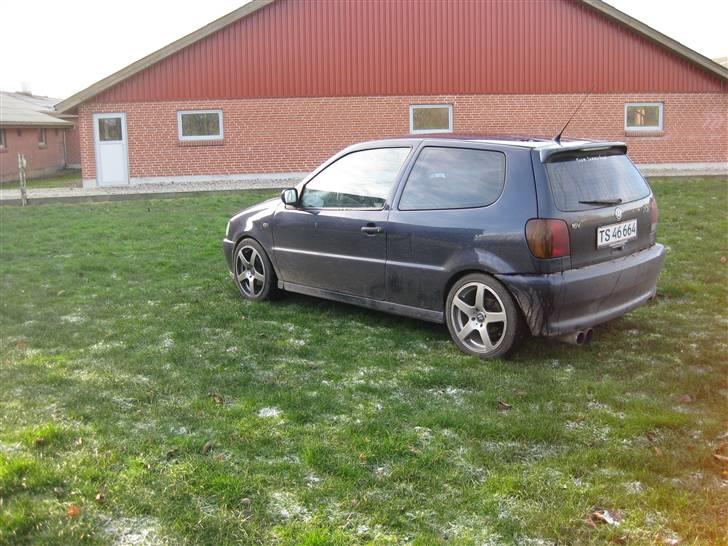 VW Polo 1,4 16v SOLGT billede 2