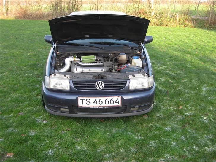 VW Polo 1,4 16v SOLGT billede 9
