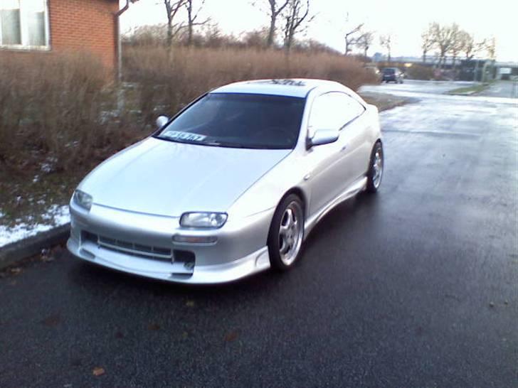 Mazda 323f BA Solgt billede 8