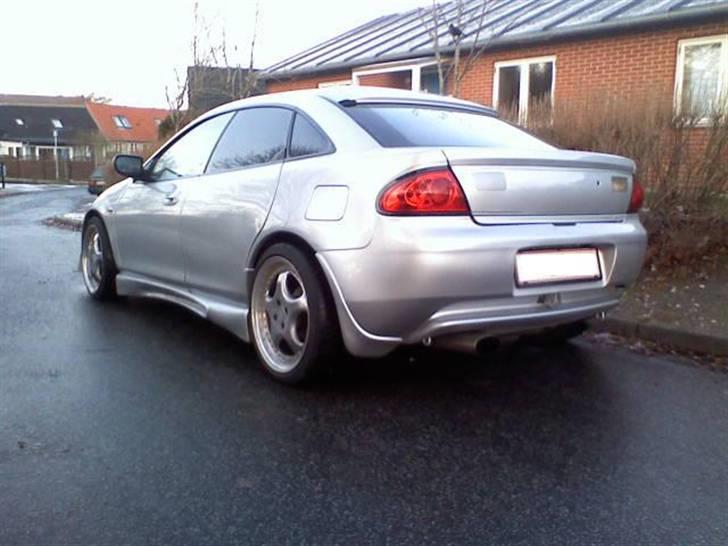 Mazda 323f BA Solgt billede 9