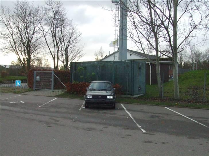 VW GOLF 2 SOLGT! billede 5