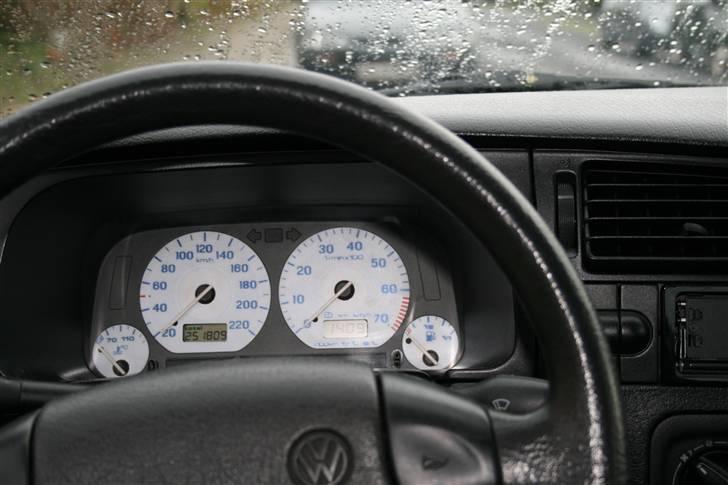 VW Vento Solgt! billede 10