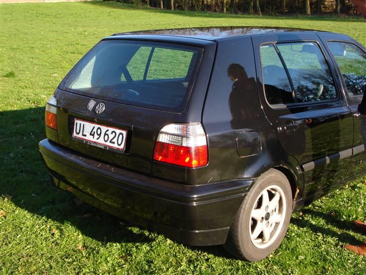 VW Golf III 1,8 CL #Solgt billede 4