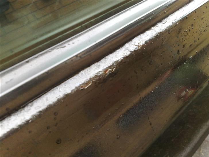 VW Golf III 1,8 CL #Solgt - Rust i højre for vindueskarm, bliver lavet inden længe. billede 16