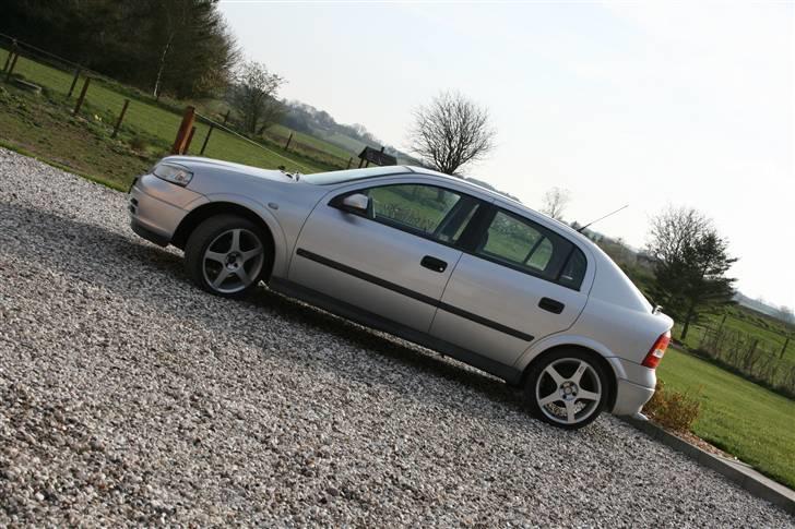 Opel Astra 16V billede 17