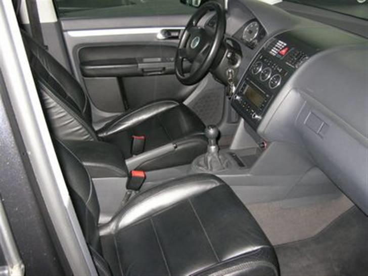 VW Touran (SOLGT) billede 3