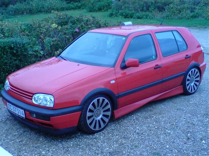 VW Golf 3 GTi 16V Solgt ! - Med de gamle A8 fælge solgt billede 1