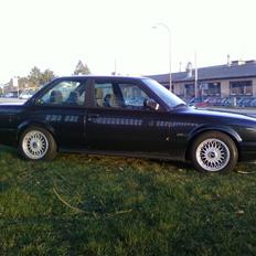 BMW E30 320I - Solgt 06/06/10