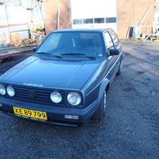 VW Golf 1,6 TD Solgt