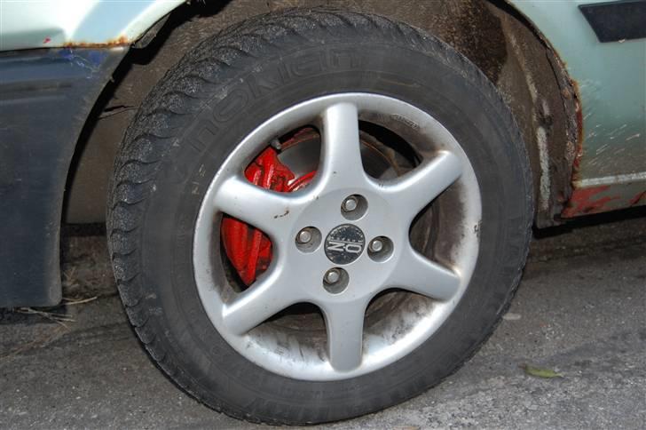 Toyota Corolla 1,3  *SKROTTET* - Velholdt Kabine billede 3