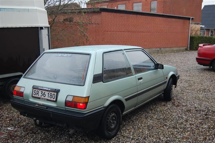 Toyota Corolla 1,3  *SKROTTET* - Toning af de 3 bagerste ruder er på ønskesedlen :)  billede 11