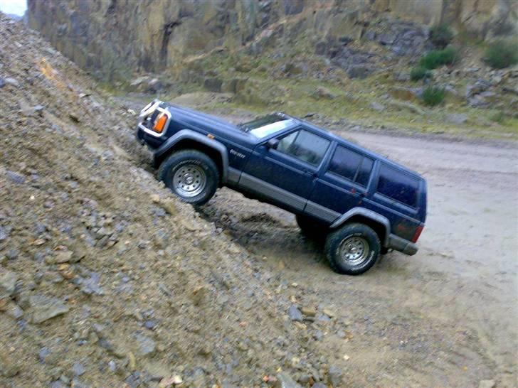 Jeep cherokee SOLGT billede 4