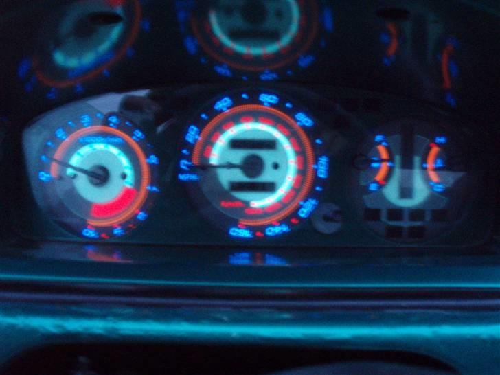 Honda CIVIC COUPE SOLGT billede 4