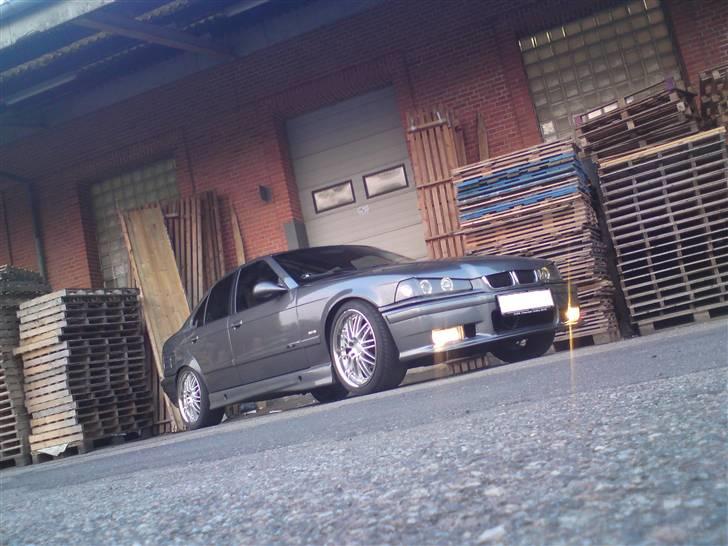 BMW e36 325i  nu 330ci billede 1