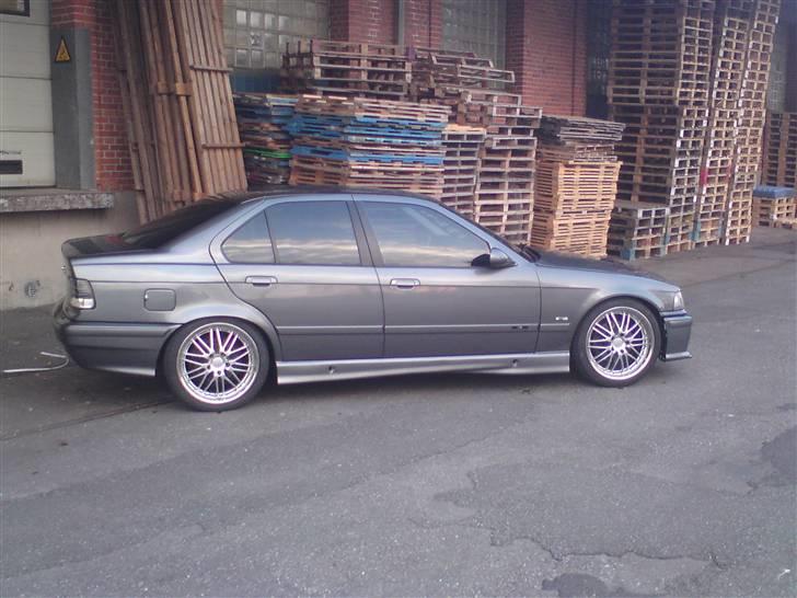 BMW e36 325i  nu 330ci billede 2