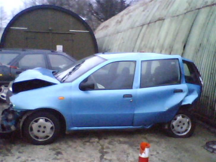 Fiat punto s 1,2 (totalskadet) billede 18
