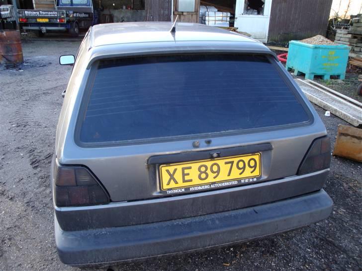 VW Golf 1,6 TD Solgt - Fra a røv af...med de tonede vinduer og baglygter... billede 8