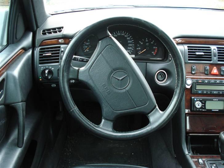 Mercedes Benz (Byttet til svindler) billede 5