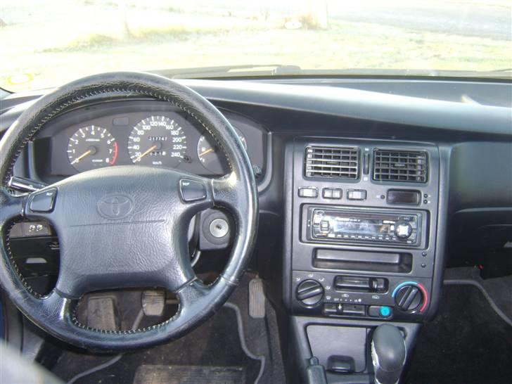 Toyota carina e (Solgt) billede 10