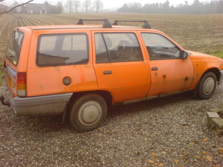 Opel Kadett E Caravan (SKROT) billede 5